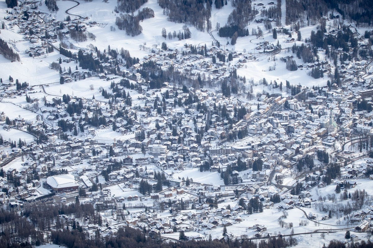 Cortina d'Ampezzo Famiglie in pista: le occasioni da non perdere per sciare a marzo